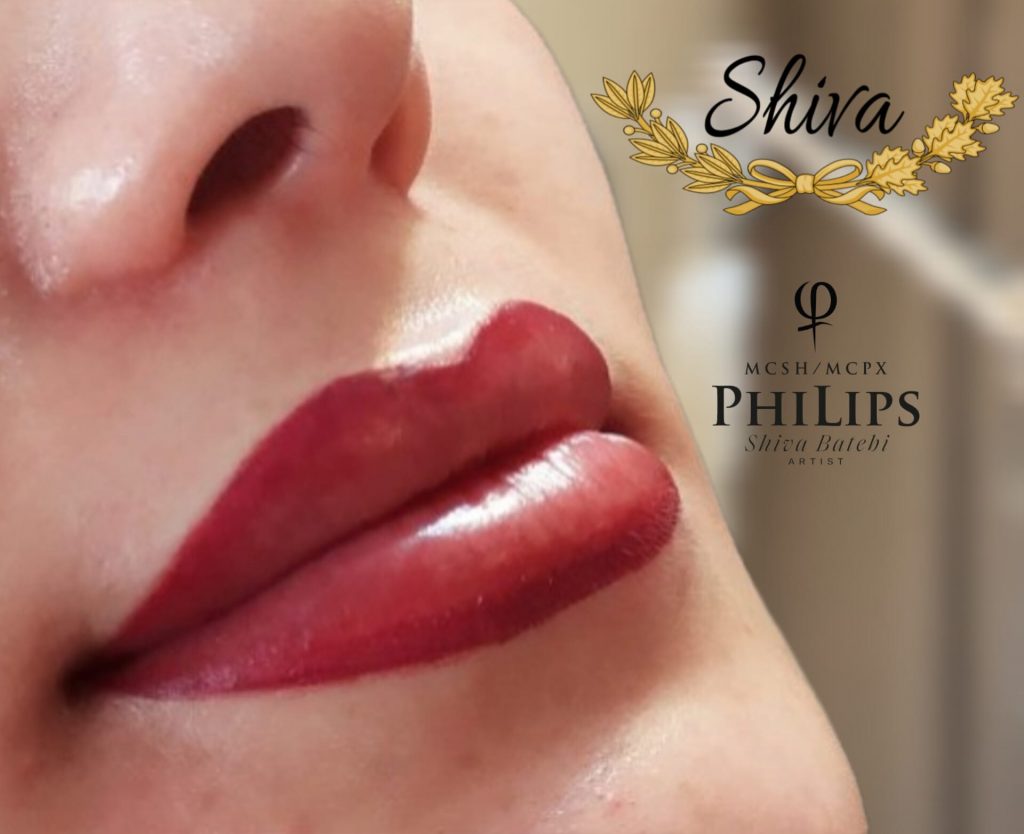Nahaufnahme der frisch pigmentierten Lippen eines Models nach der PhiLips Lippenpigmentierung in der Shiva Beauty Lounge Mannheim.